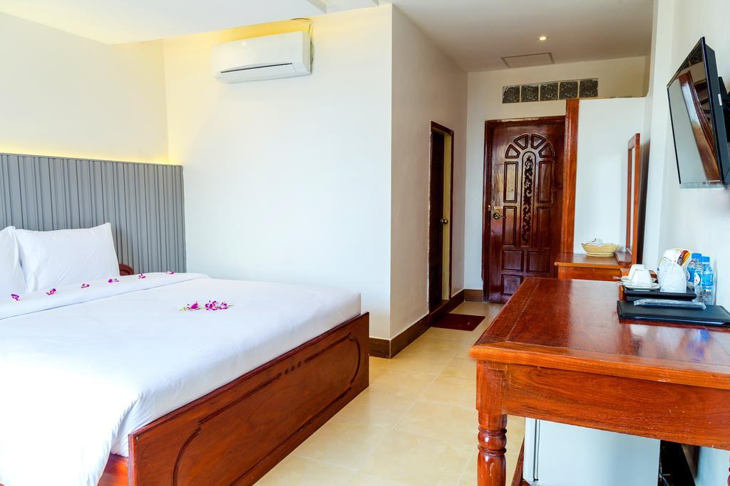 Ly Heng Chhay Hotel Poipet Bagian luar foto