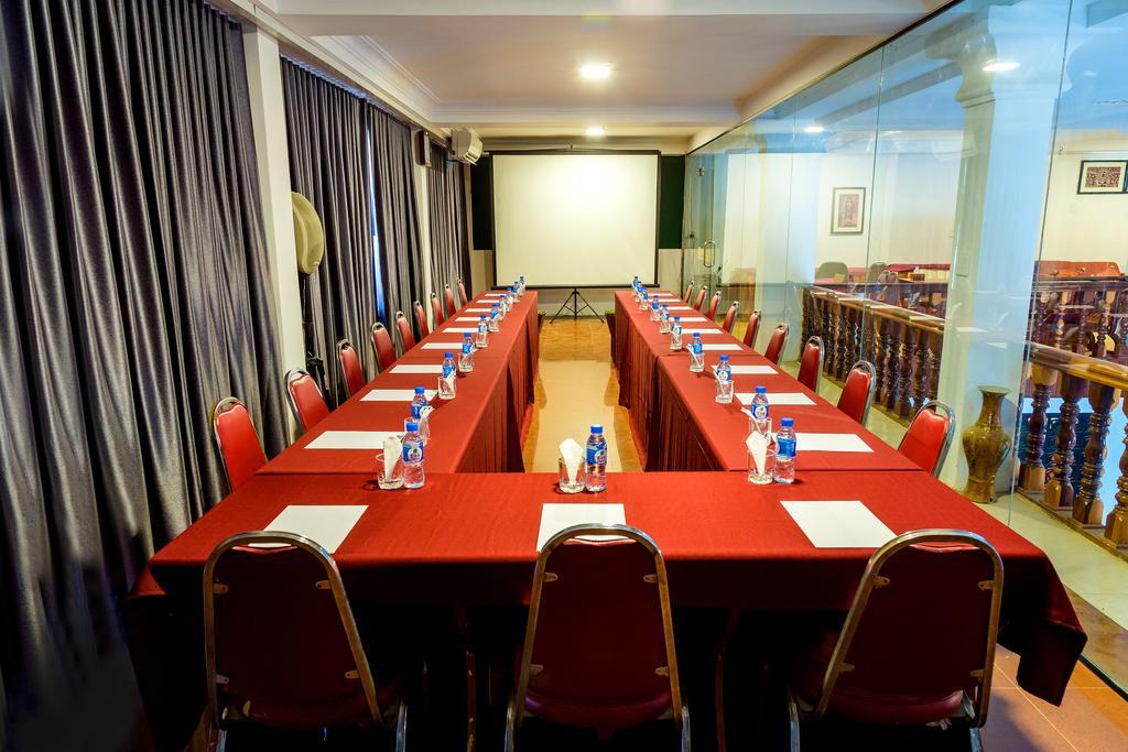 Ly Heng Chhay Hotel Poipet Bagian luar foto